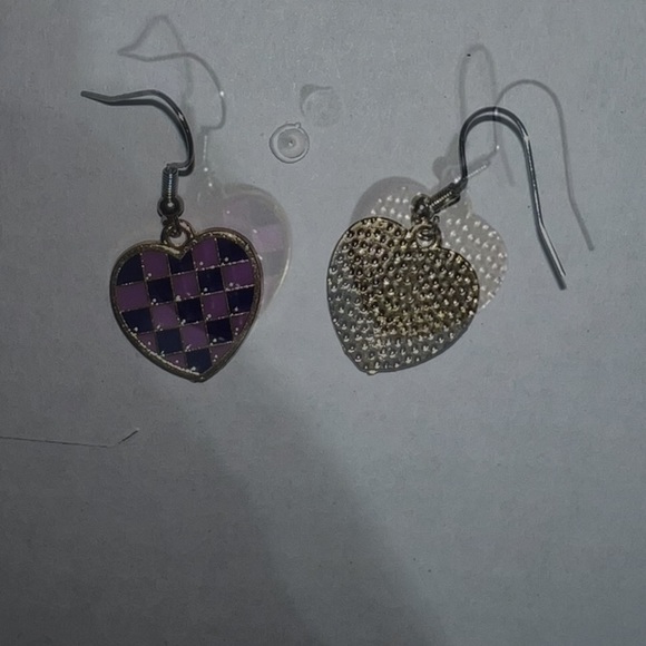 $1 PURPLE HEART EARRINGS. NEW. $1 WITH ANY $10 ORDER OR MORE - Picture 4 of 16